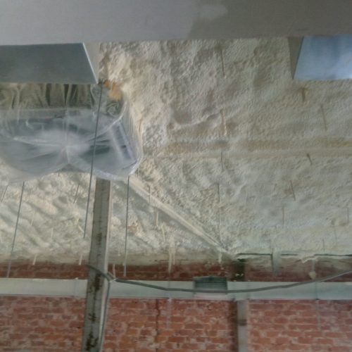 Шумоизоляция потолка в ресторане, фото 3 после напыления